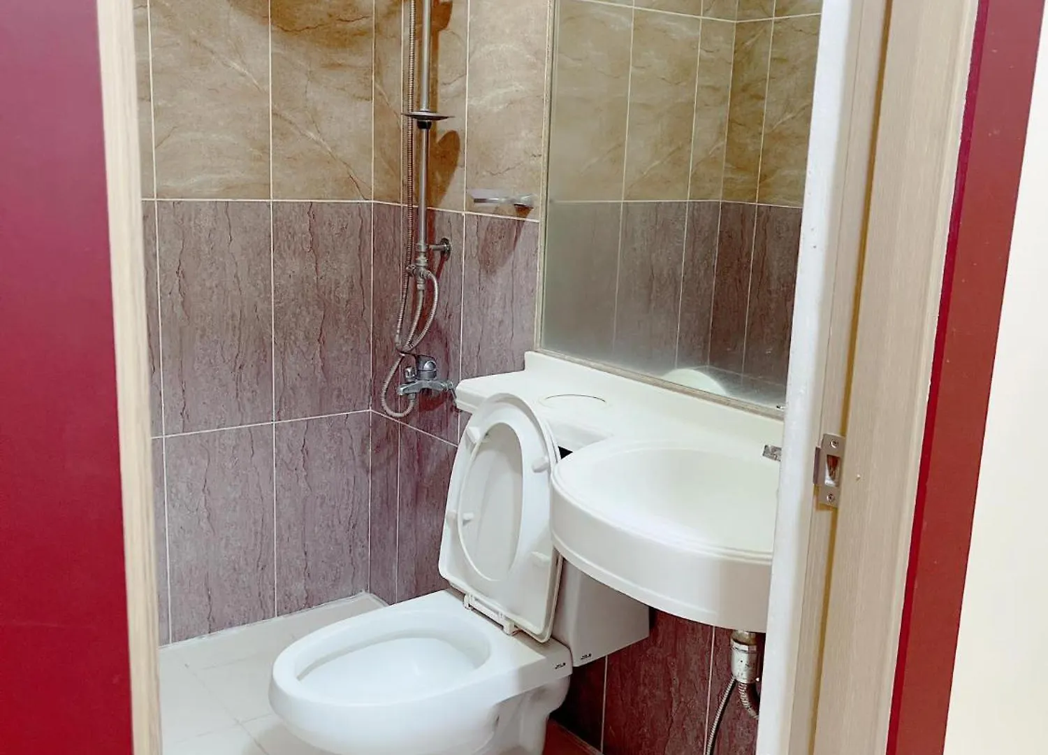 אנגלס Jun And Helen Hotel And Restaurant