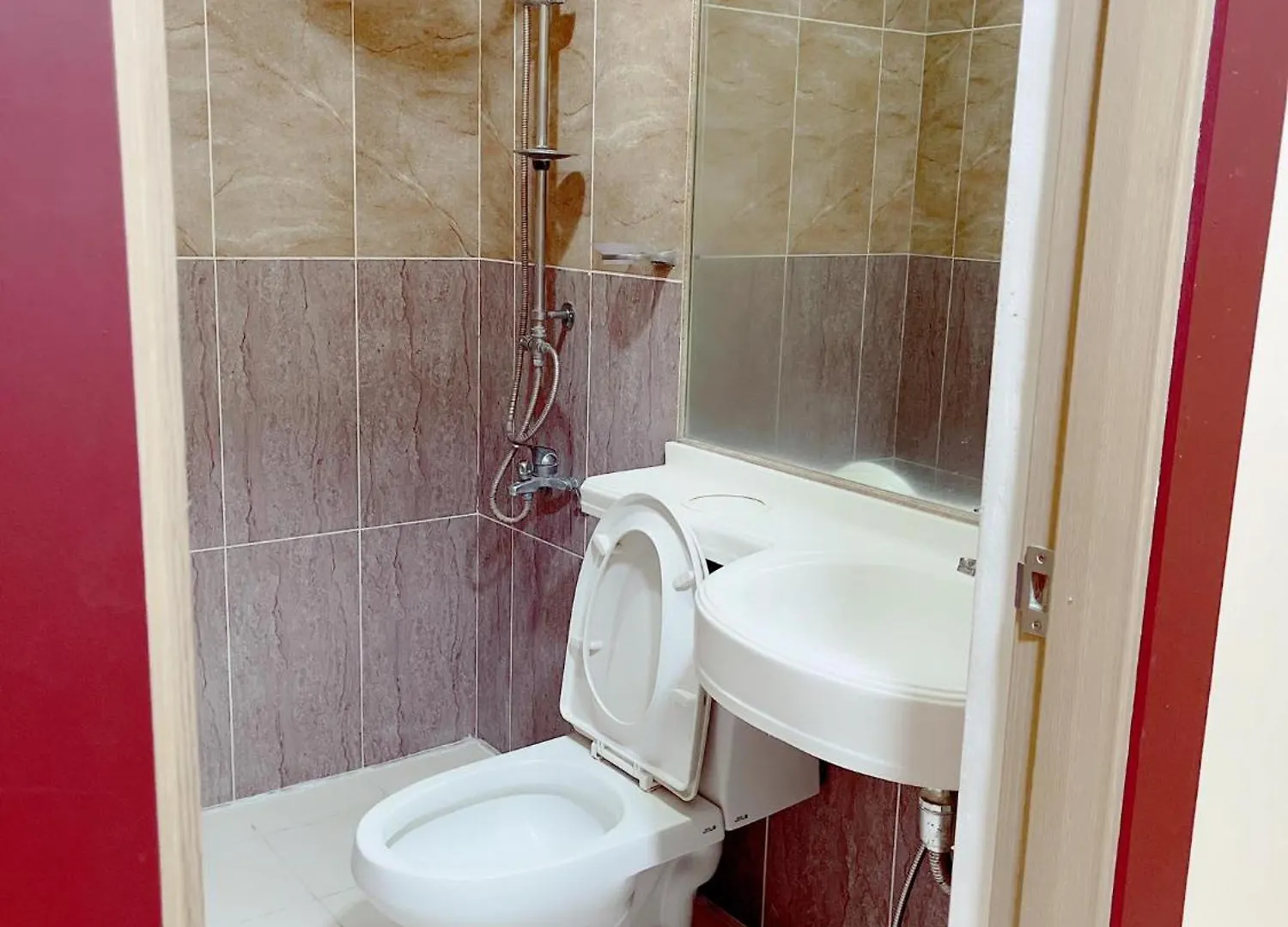 אנגלס Jun And Helen Hotel And Restaurant