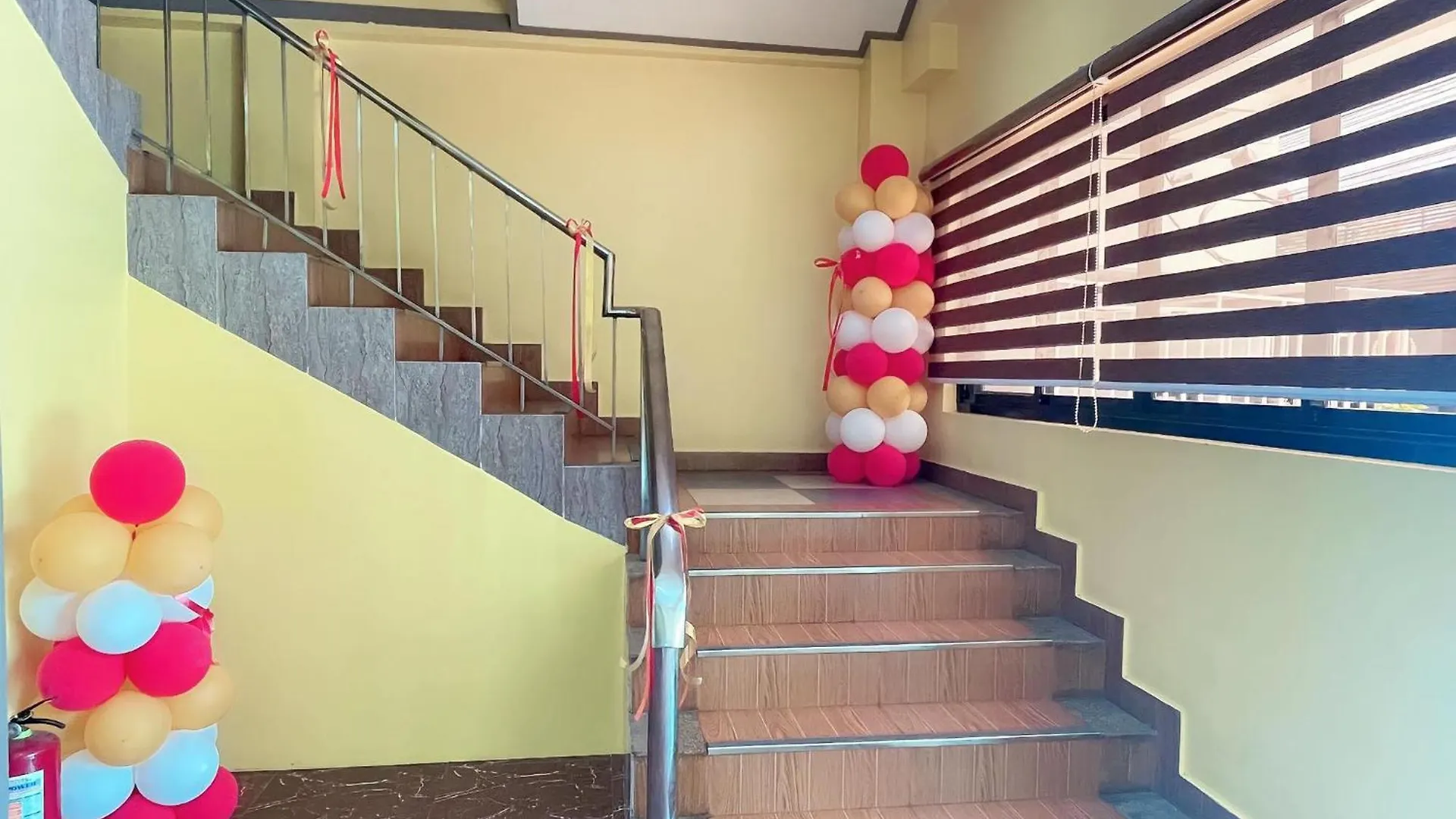 אנגלס Jun And Helen Hotel And Restaurant הפיליפינים